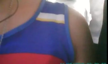 Mamada videos de lesbianas mexicanas caseros en el juego