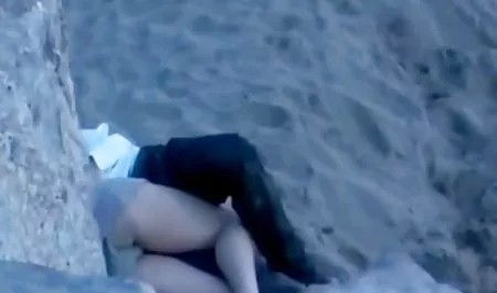 Mamada y sexo entre los videos caseros mexicanos de maduras pechos