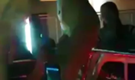 Madrastra le dio a un chico en videos de sexo casero amateur mexicano el culo en el 18 aniversario de la