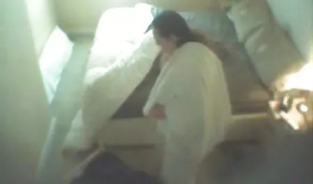 La joven yegua en medias blancas de material de el consolador en sexo amatuer mexicano mi culo.