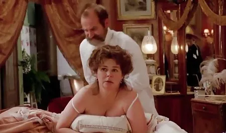 Doble penetración lesbianas mexicanas caseras Lara Stevens