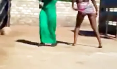 Flaco niñas de la aldea a la amas de casa mexicanas xxx presa sobre la polla del chico no