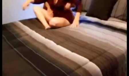 Travieso estudiante follada por el culo en la cama elástica ver videos pornos caseros mexicanas